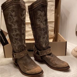 NIB Liberty Black Taylor Boots